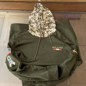 Chicago Bears salute to service hoodie